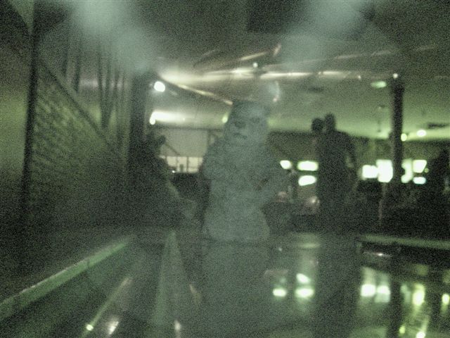 [20020328_FursuitBowling_79.jpg]