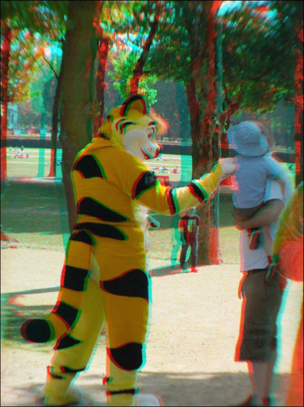 [Aoi_anaglyph_BSB_0180.jpg]