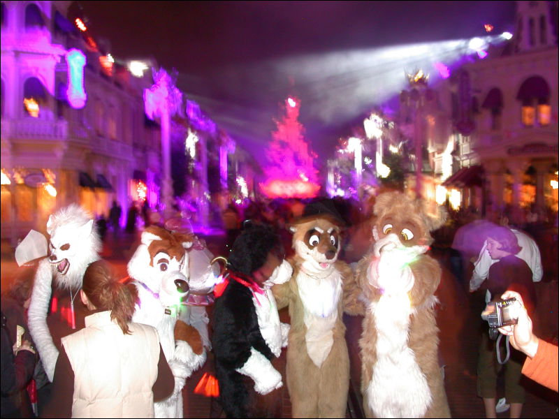 [DisneylandParis_Halloween2005_071.jpg]