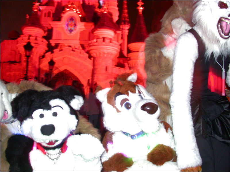 [DisneylandParis_Halloween2005_085.jpg]