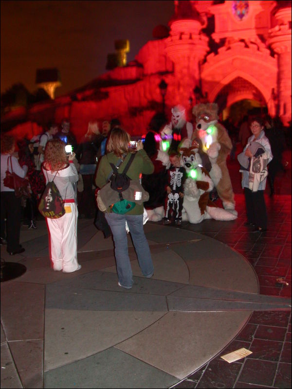 [DisneylandParis_Halloween2005_094.jpg]