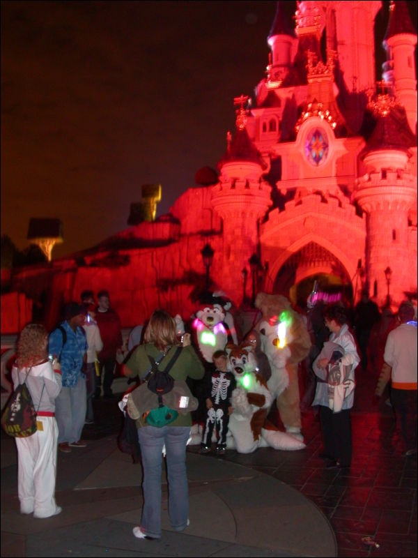 [DisneylandParis_Halloween2005_095.jpg]