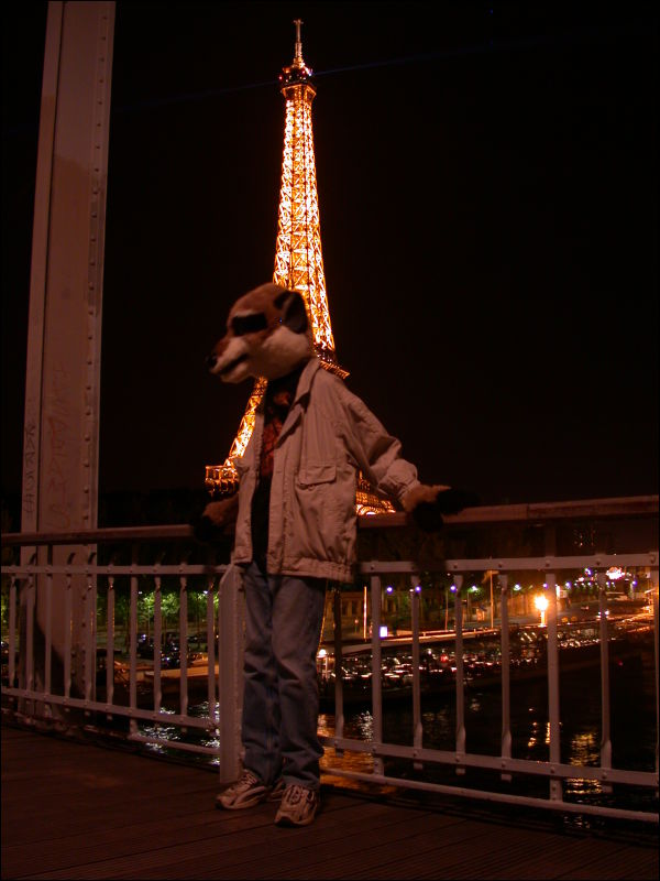 [20040611_EiffelTower_20.jpg]