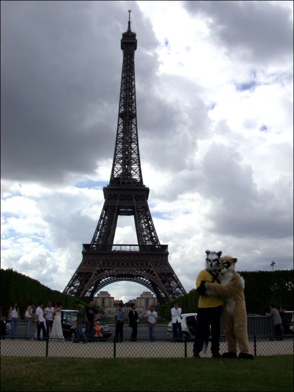 [20040612_EiffelTowerDay_03.jpg]