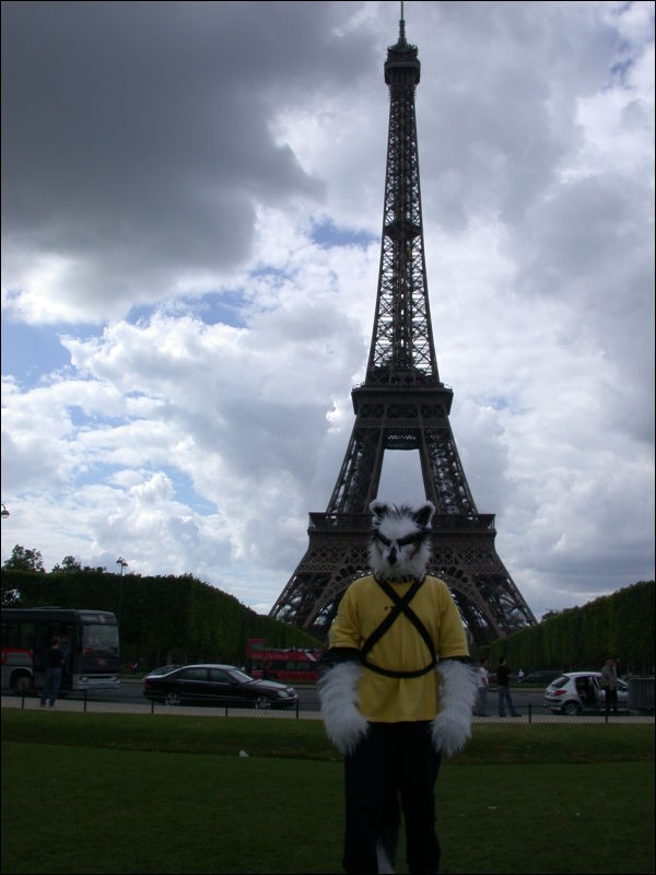 [20040612_EiffelTowerDay_09.jpg]