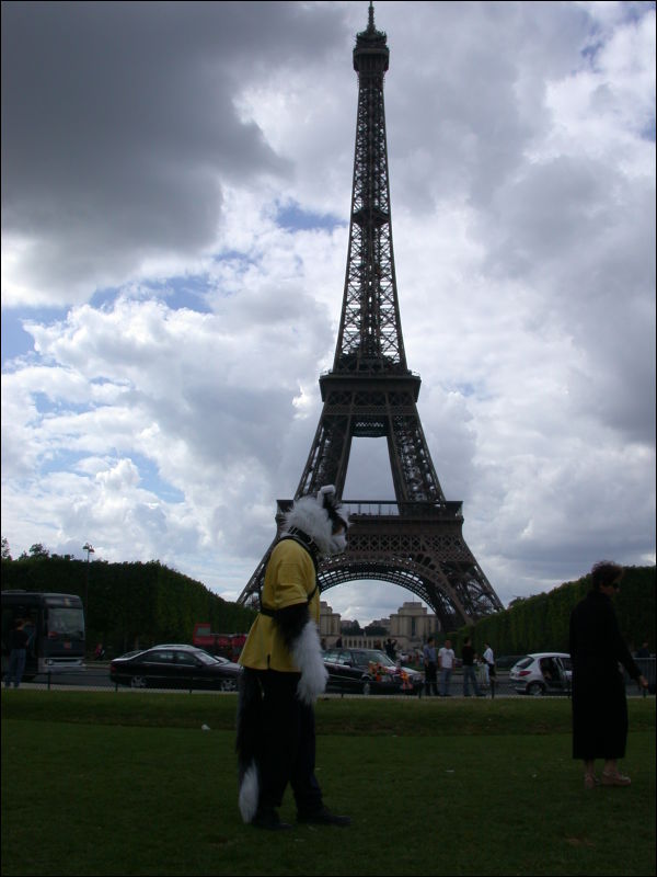 [20040612_EiffelTowerDay_10.jpg]