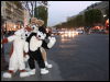 [20051029 ScritchPippinYagfox 33 ChampsElysees]