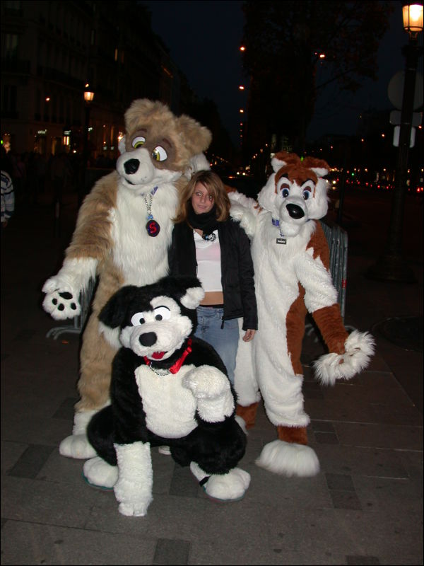 [20051029_ScritchPippinYagfox_46_ChampsElysees.jpg]