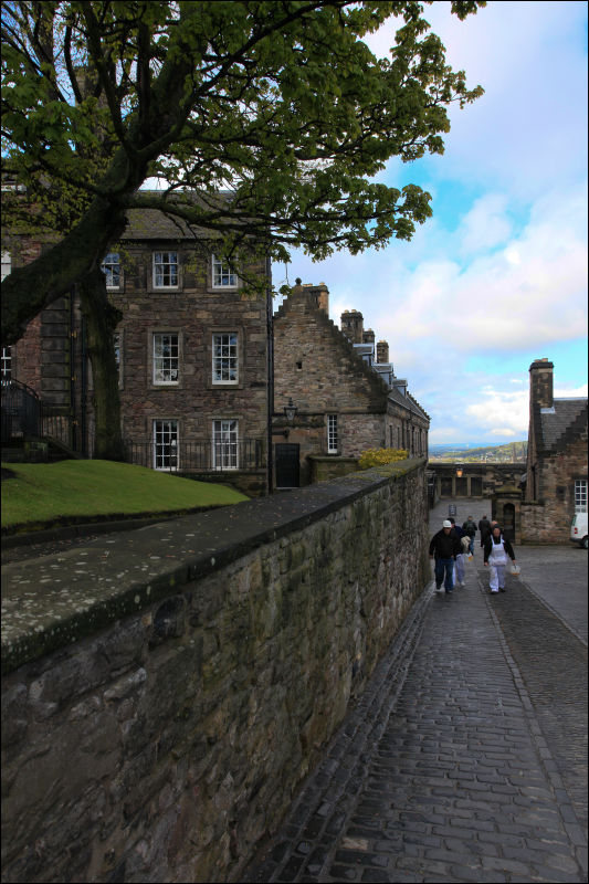 [Junkvist_Edinburgh_Castle_17.jpg]