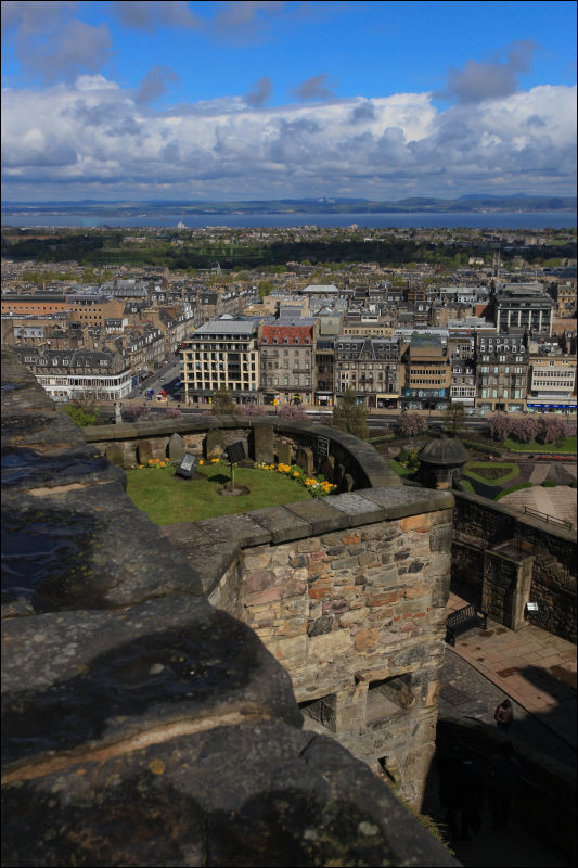 [Junkvist_Edinburgh_Castle_33.jpg]