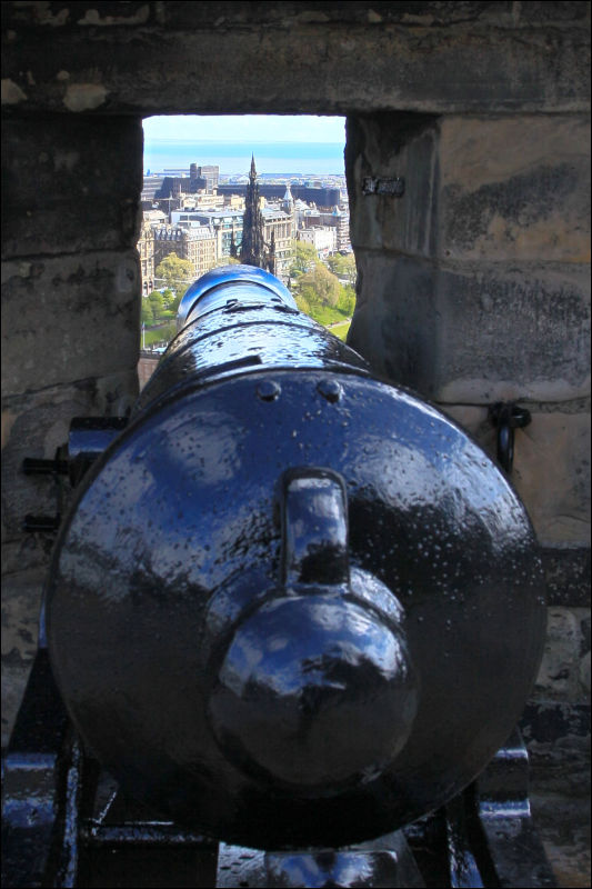 [Junkvist_Edinburgh_Castle_42.jpg]