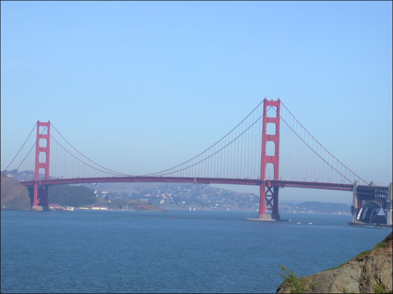 [20040121_Tim_GGBridge_02.jpg]